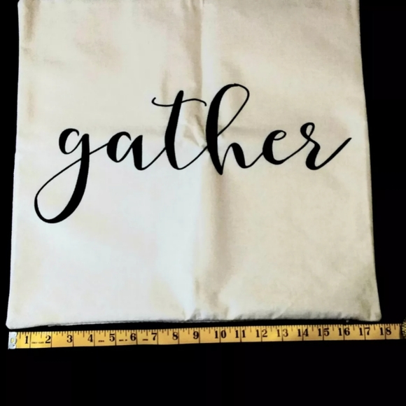 NWOT Set 4 Pillow Covers Farmhouse Country Cottage - Picture 2 of 8